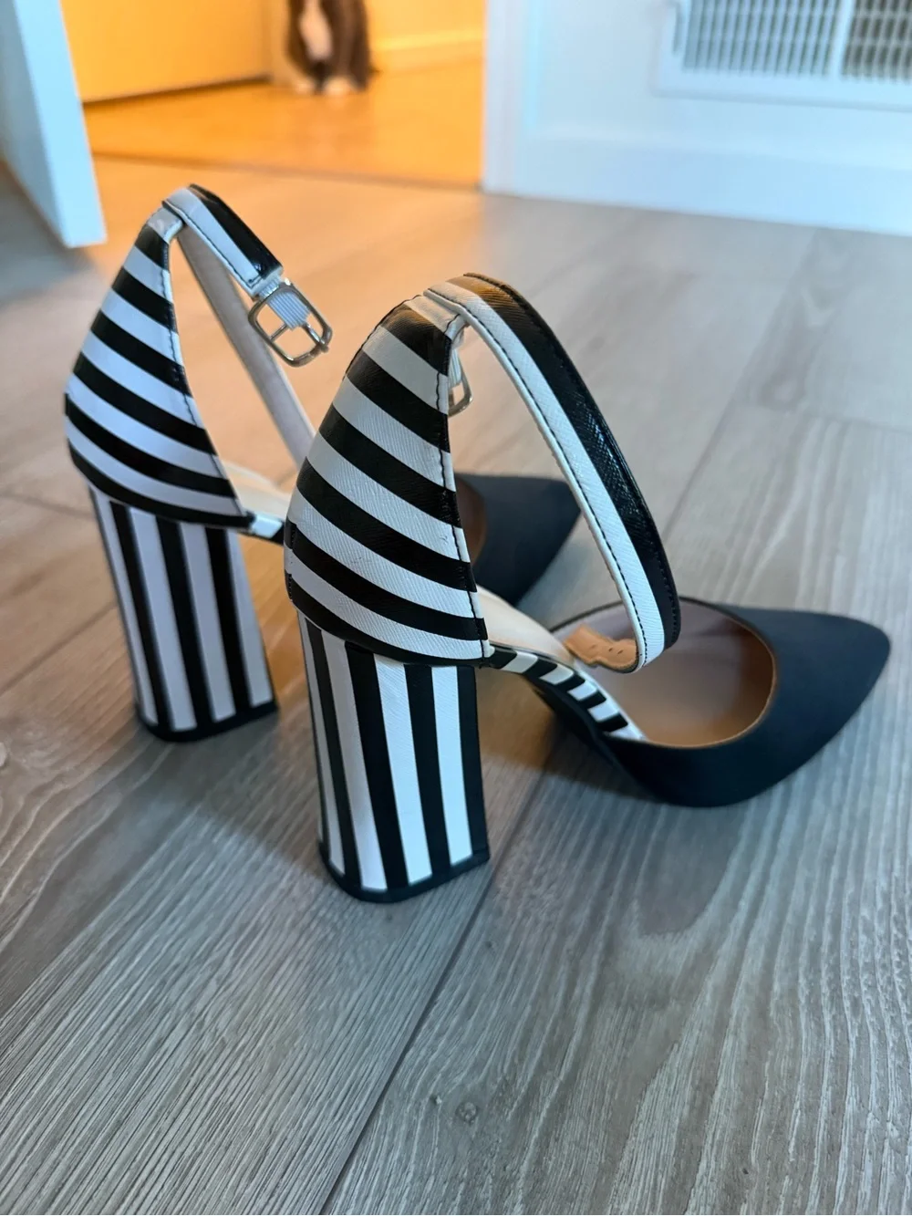 SHEIN Black Pointed Ankle Strap Pumps with Black-and-White Striped Block Heel